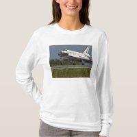 Shuttle Endeavor pousando o Centro Espacial Kenned