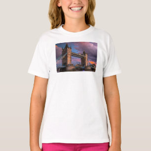 Camiseta Silhueta da cidade Pôr do sol & logotipo personali