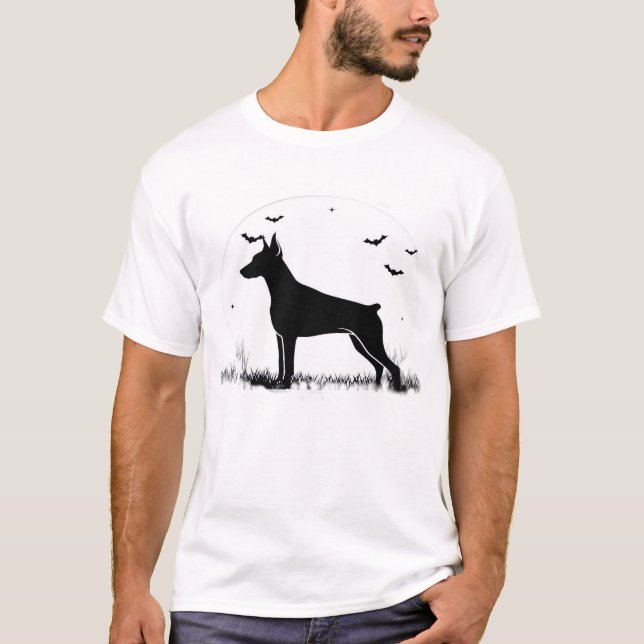 Camiseta Silhueta da Lua de Halloween do Cão Doberman Pinsc (Frente)