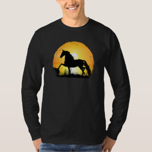 Camiseta Silhueta da Raça de Cavalo Morgan ao Pôr do Sol