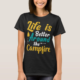 Camiseta Silhueta de Cena de Montanha e Floresta