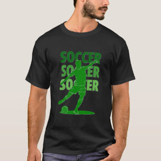 Camiseta Silhueta do jogador de futebol vibrante com texto