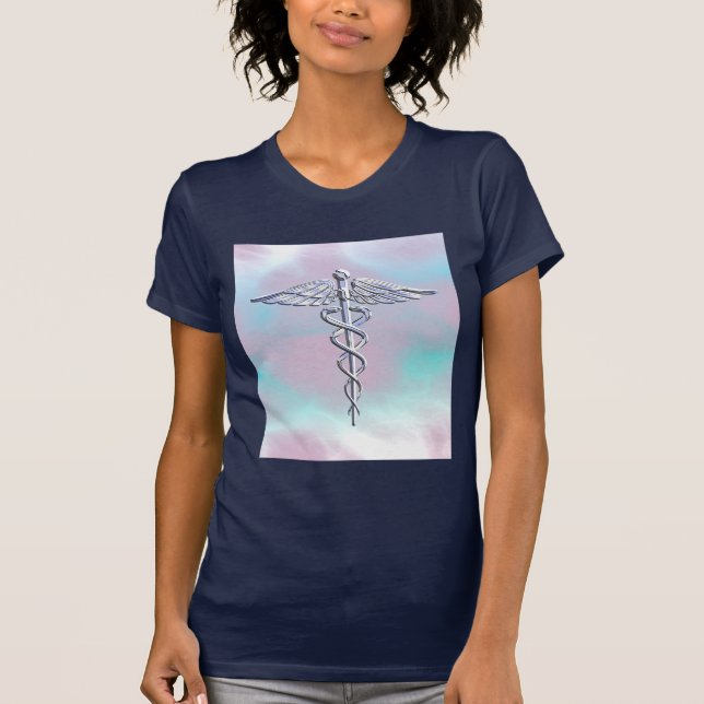 Camiseta Silver Caduceus - Símbolo Médico Mãe Pérola (Frente)