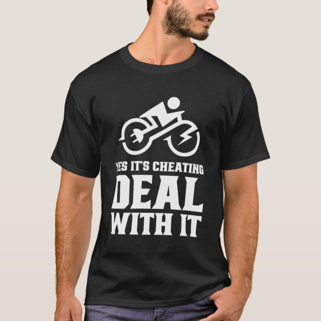 Camiseta Sim, Está Trapeando O Ciclo Elétrico E- (Frente)