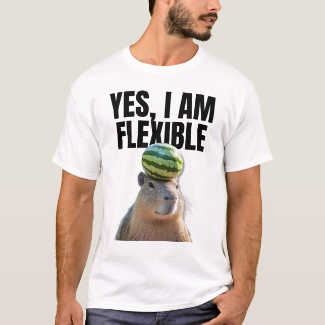 Camiseta Sim, Eu Sou Flexível Capybara Engraçada (Frente)