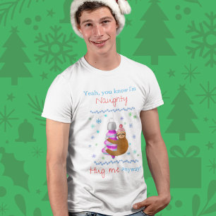 Camiseta Sim, eu sou o Enfeite de Natal Abraçando Preguiça