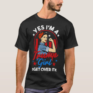 Camiseta Sim, Eu Sou Uma Garota Que Supera As Mulheres