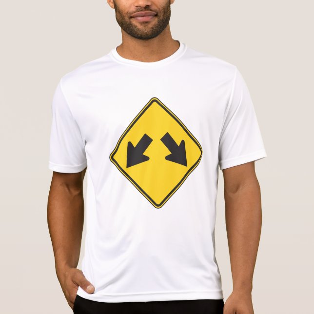 Camiseta Sinal de Trânsito de Aviso com Duas Setas para Bai (Frente)