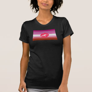 Camiseta Sinalizador do Orgulho Lésbico Lipstick