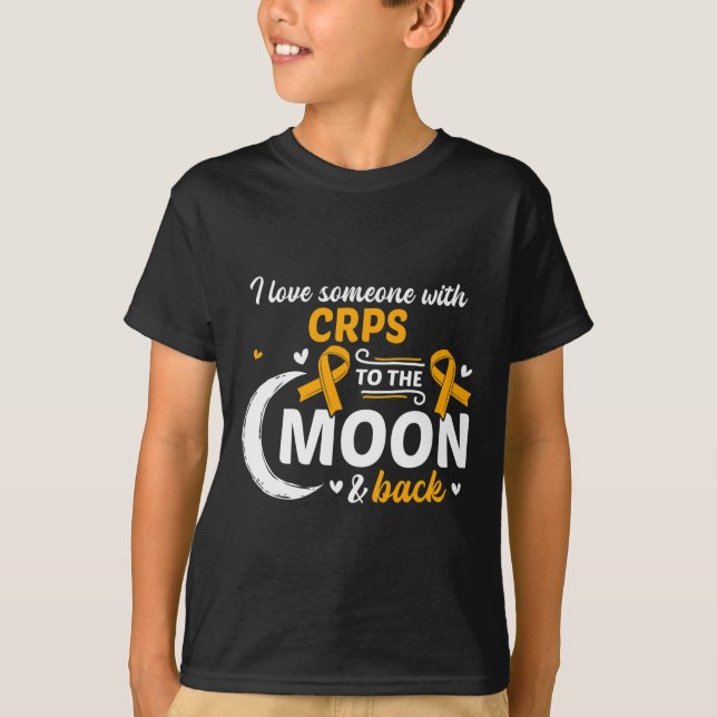 Camiseta Síndrome de Dor Regional Complexa Eu Amo Alguém Co (Frente)