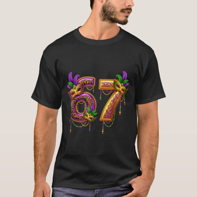 Camiseta Six Seven Carnaval Festival 67 Meme Funny Mardi Gr (Frente)