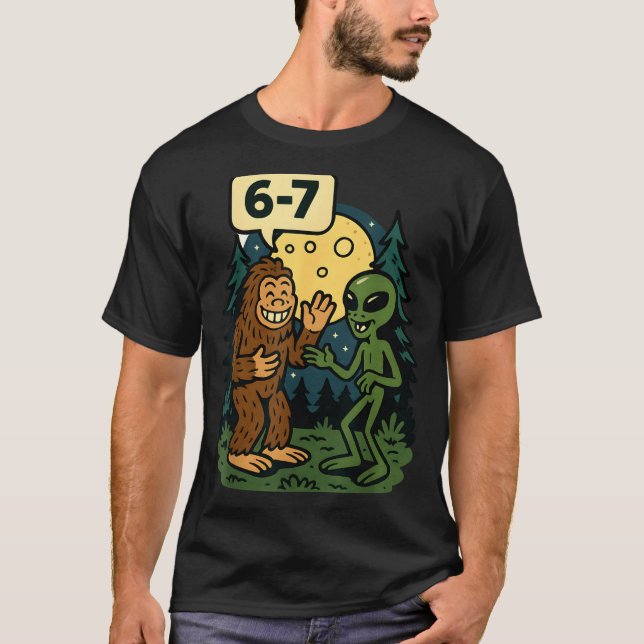 Camiseta Six Seven Funny Bigfoot And Alien 67 Viral Meme Sa (Frente)