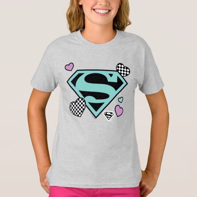 Camiseta Skater Girl Supergirl Hearts-Shield (Frente)
