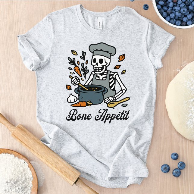 Camiseta Skeleton Chef Halloween - Cozinhar assustador (Shirt featuring a happy skeleton chef cooking up a pot of soup. )