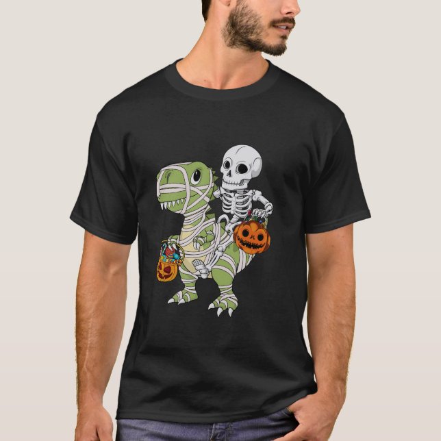 Camiseta Skeleton Riding Mummy Dinosaur T Rex Halloween (Frente)