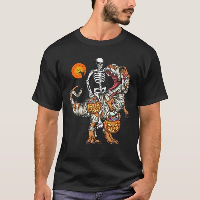 Camiseta Skeleton Riding Mummy Dinosaur T Rex Halloween Moo (Frente)