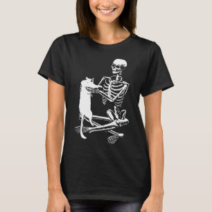 Camiseta Skeleton Segurando Um Gato Preguiçoso De Halloween