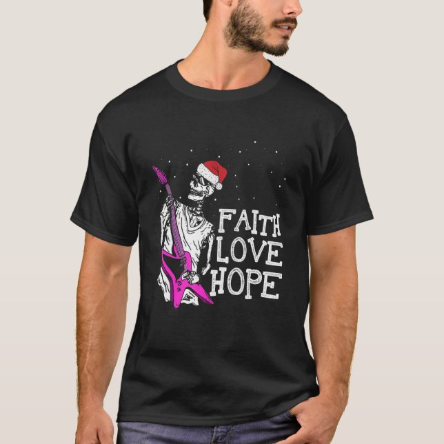 Camiseta Skeleton tocando violão Fé Esperança Amor Legal Ch (Frente)