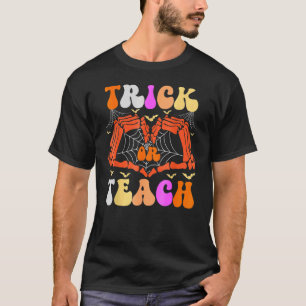 Camiseta Skeleton Truque De Mão Ou Ensina Halloween De Prof