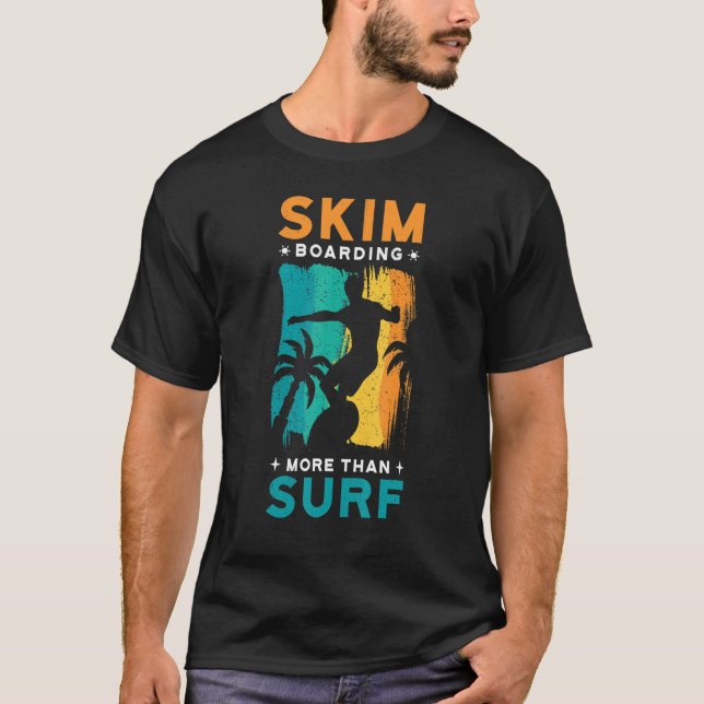Camiseta skim embarcando mais que surf. (Frente)
