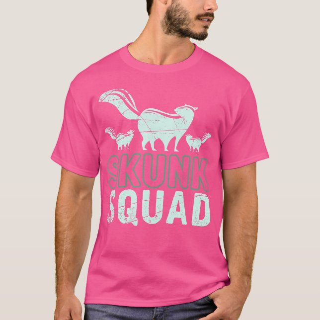 Camiseta Skunk Squad Fart Squirrel Skunk Engraçado (Frente)