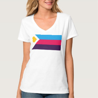Camiseta SlipperyJoe's tricolor polyamory pride flag three 