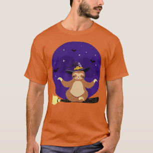 Camiseta Sloth meditando sobre vassoura-de-bruxa
