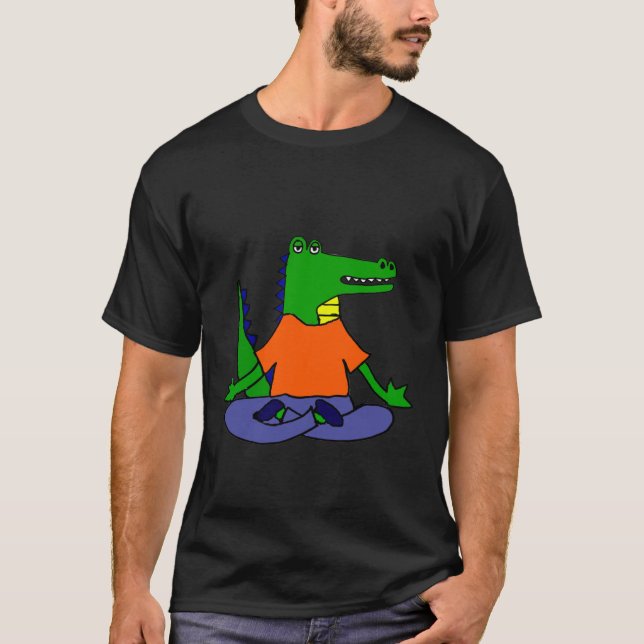 Camiseta Smilealottees Alligator Fazendo Yoga (Frente)