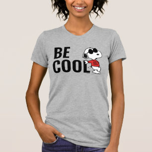 Camiseta Snoopy "Joe Legal" em pé