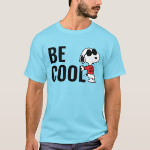 Camiseta Snoopy "Joe Legal" em pé