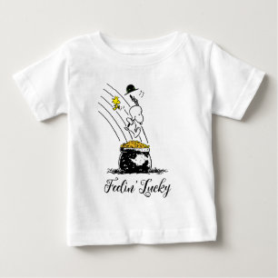 Camiseta Snoopy pulando em Pote de Dourado