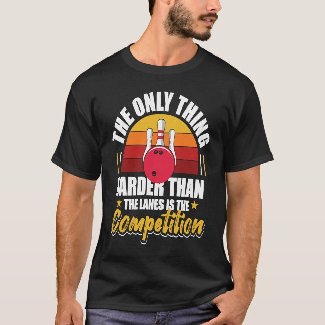 Camiseta Só A boliche É Mais Difícil Que As Lanes (Frente)