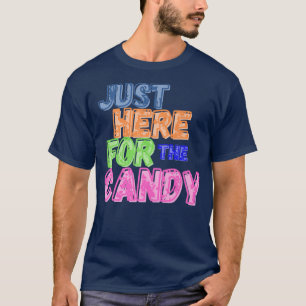 Camiseta Só aqui para o Dia de as Bruxas engraçado de choco