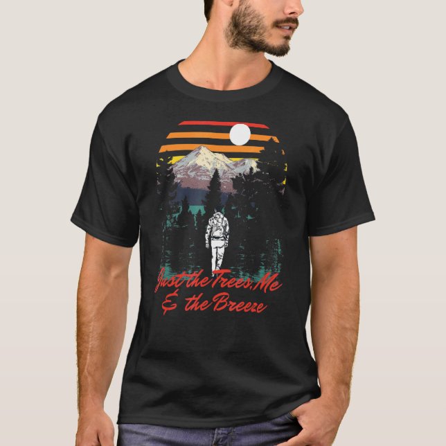Camiseta Só As Árvores Me O Acampamento Introduzido No Camp (Frente)