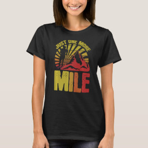 Camiseta Só Mais Uma Milha De Mulheres Alojadas De Esporte