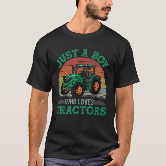 Camiseta Só Um Menino Que Adora Tratores De Caminhões Fazen (Frente)
