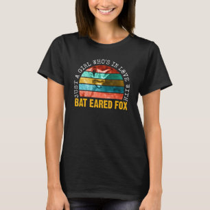 Camiseta Só uma garota apaixonada por uma raposa-de-orelha-