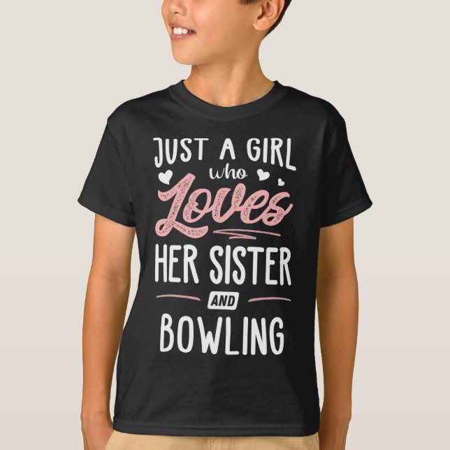 Camiseta Só Uma Garota Que Ama A Irmã E O Presente De Bolic (Frente)