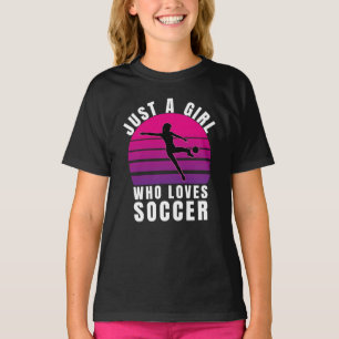 Camiseta Só uma garota que ama futebol