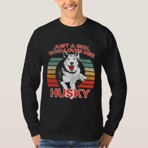 Camiseta Só Uma Menina Que Ama A Rouco Feita Scoop