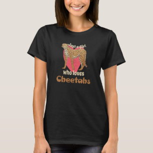 Camiseta Só Uma Menina Que Ama As Mulheres De Chita Leopard
