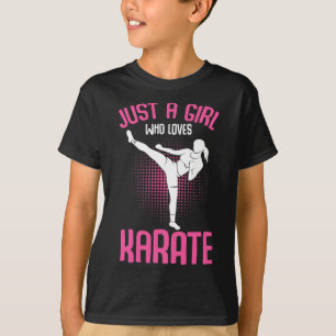 Camiseta Só Uma Menina Que Ama Karate Kids Girls