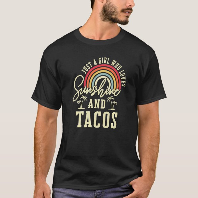 Camiseta Só Uma Menina Que Ama O Sol E Os Tacos Premium (Frente)