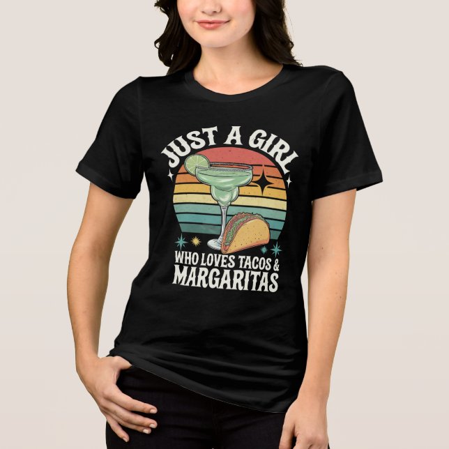 Camiseta Só Uma Menina Que Ama Tacos E Margarita Mexicana (Frente)