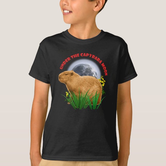 Camiseta Sob o capybara Moon Funny Capybara (Frente)