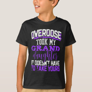 Camiseta Sobredosagem custou a minha neta não ter que