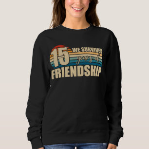 Camiseta Sobrevivemos A 15 Anos De Mães Do Grupo Amigo