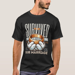 Camiseta Sobrevivemos ao nosso casamento