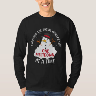Camiseta Sobrevivendo à Vida de Assistente Social Um Colaps