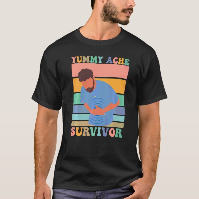 Camiseta Sobrevivente Clássico de Dor de Barriga   (Frente)